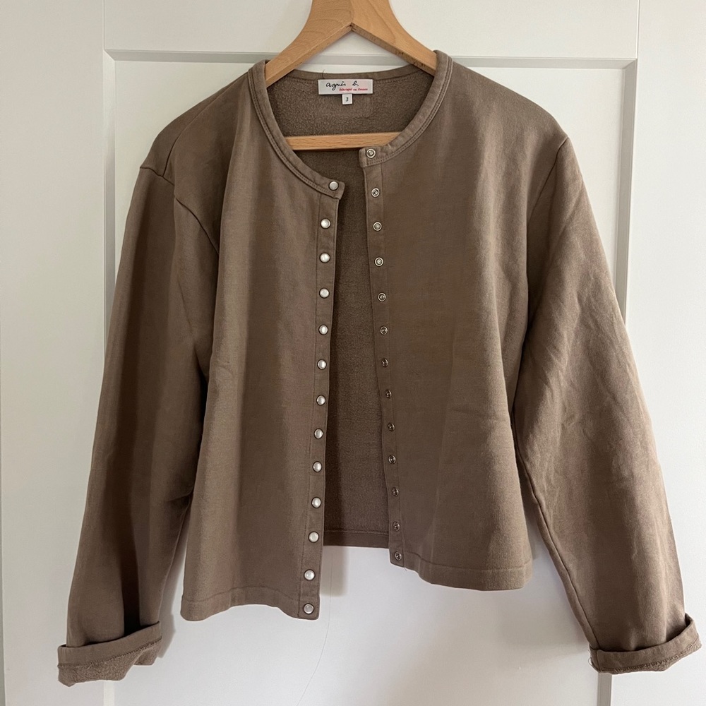 Agnes B Iconic Snap Cardigan in Beige, size 3